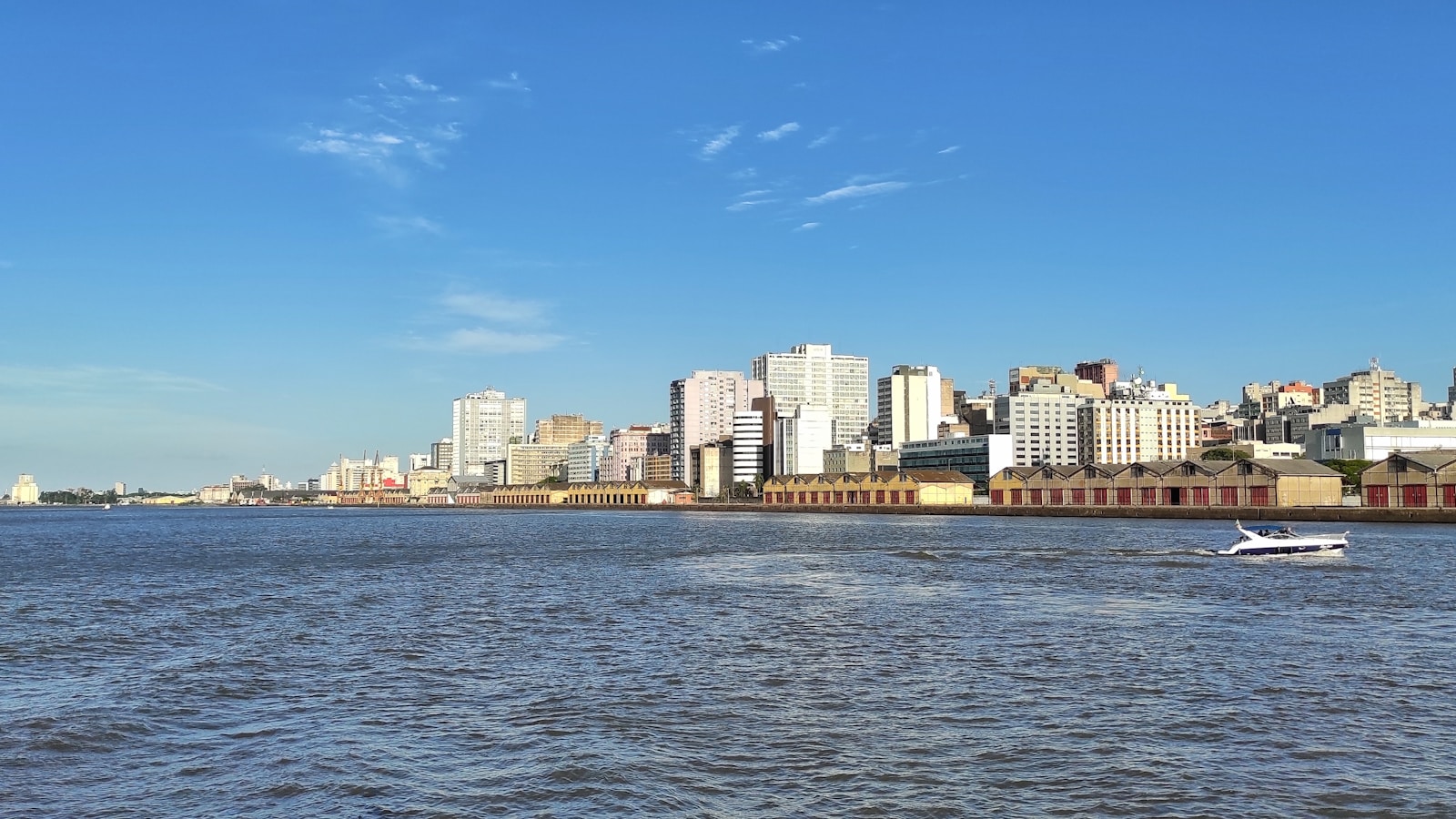Medianeira, Porto Alegre