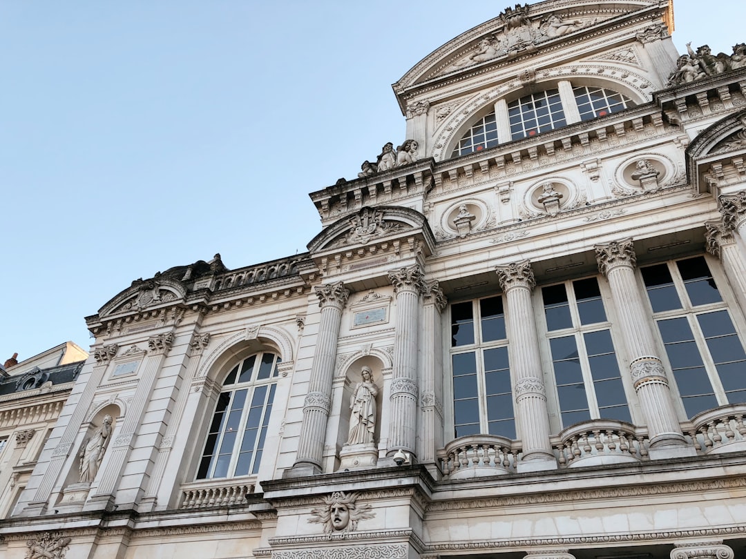 Bibliothèque de la Roseraie