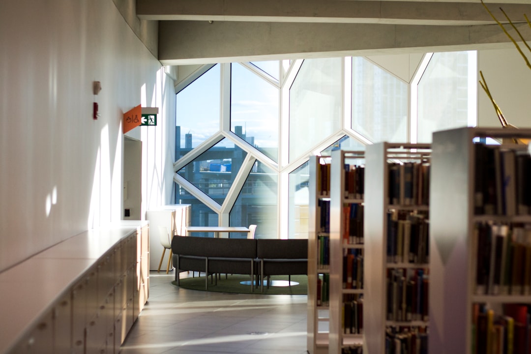 Calgary Public Library - Judith Ubach branch (Thorncliffe)