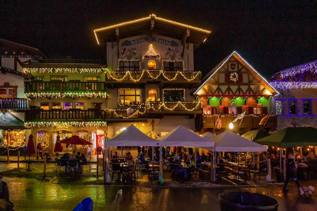 Ducks & Drakes Restaurant & Lounge