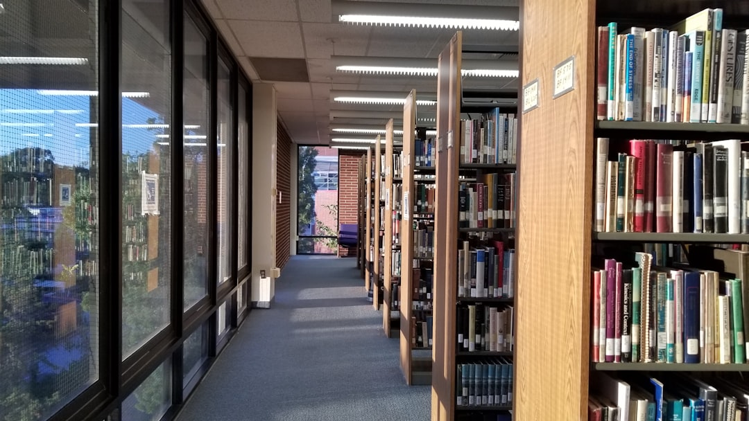 I.U.C. Science Library