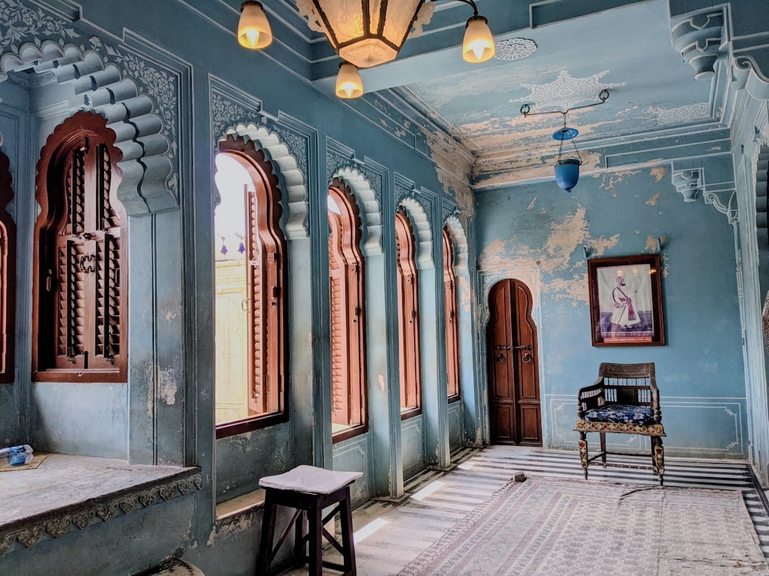 Jheel's Ginger Coffee Bar & Bakery