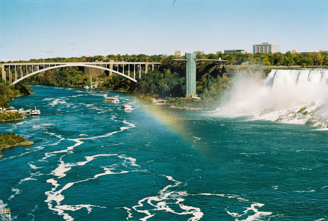 Niagara Falls Public Library