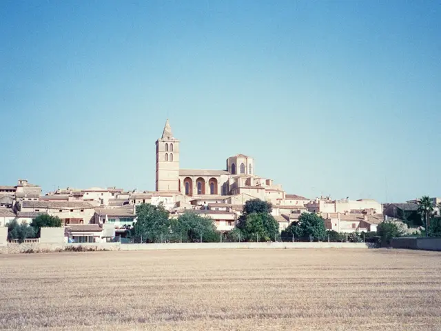Abanilla, Spain. Hire creative talent in Abanilla.