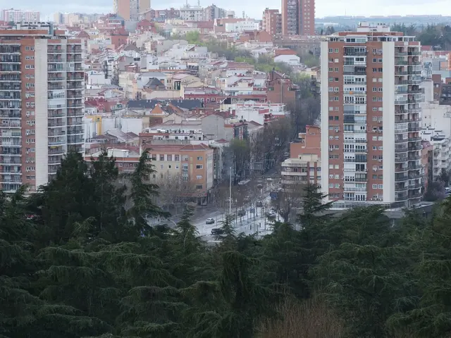 Abaran, Spain. Hire creative talent in Abaran.