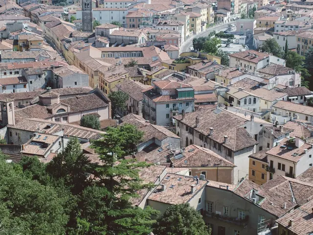 Abbasanta, Italy. Hire creative talent in Abbasanta.