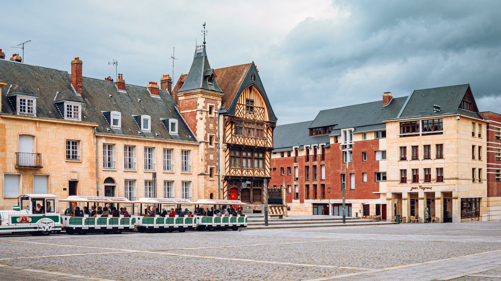 Petit Glisy, Amiens