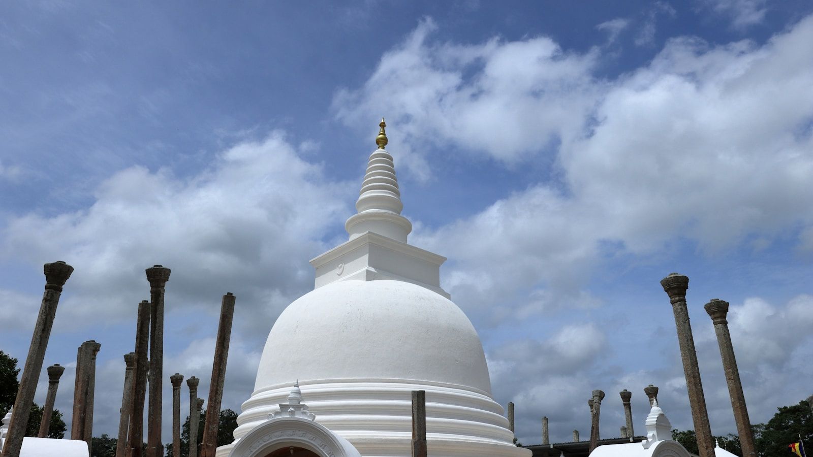 S A C R E T   C I T Y, Anuradhapura