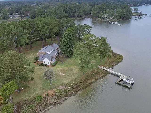 Afton Village, Chesapeake