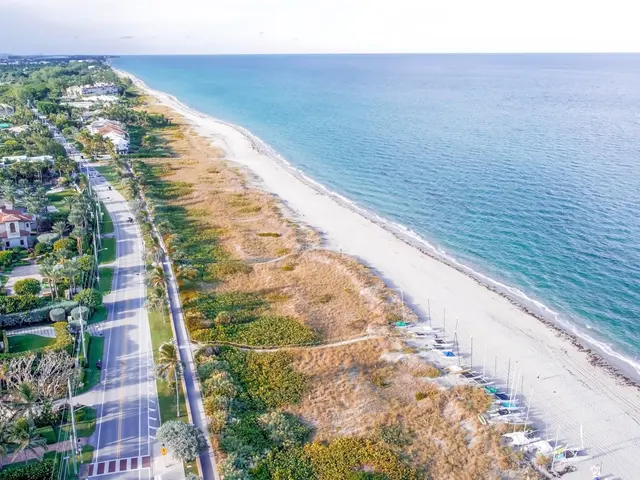 Delray Beach, United States. Hire creative talent in Delray Beach.