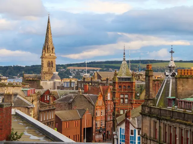 Dundee, United Kingdom. Hire creative talent in Dundee.