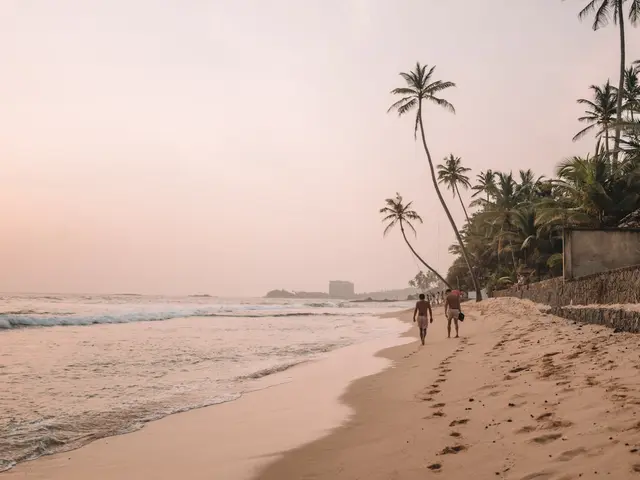 Unawatuna, Sri Lanka. Hire creative talent in Unawatuna.